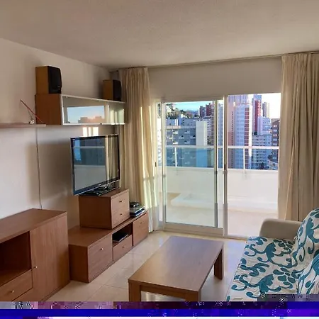 شقة Bright, Big In The Center Of *